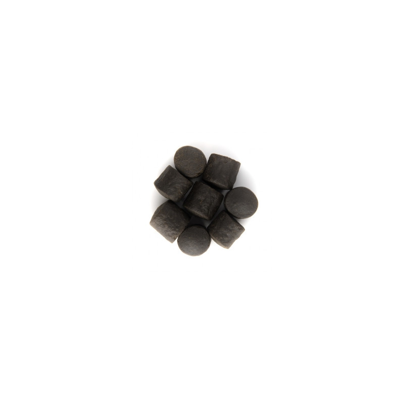 detail-ciernych-halibut-peliet-premium-select-14mm-vysoky-obsah-oleja